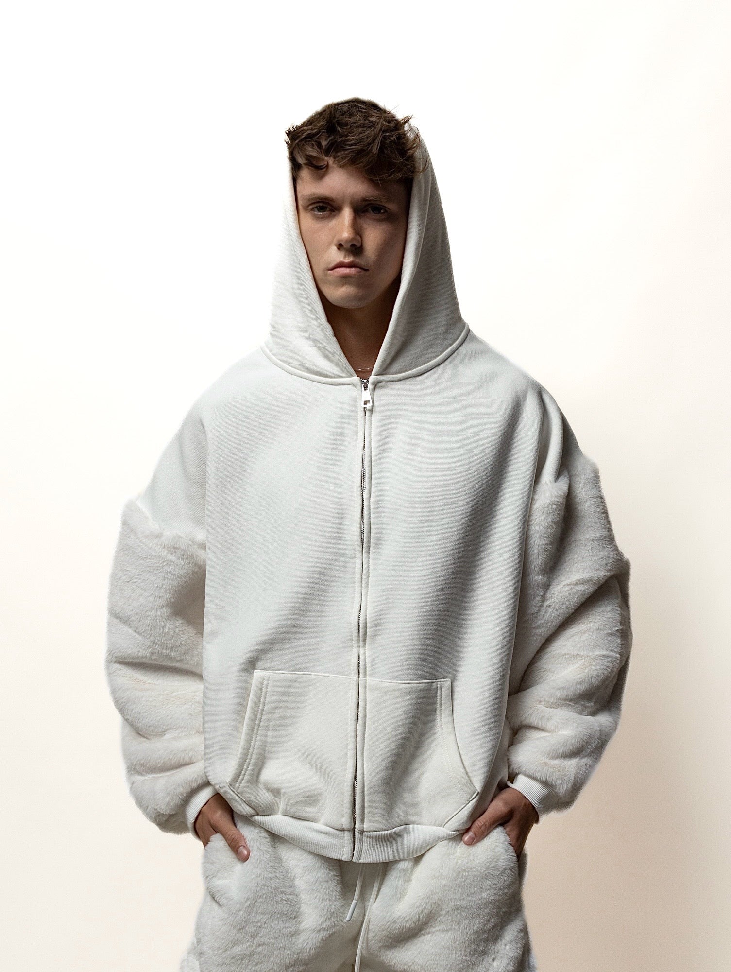 oversized fur sleeved hoodie - marshmellow